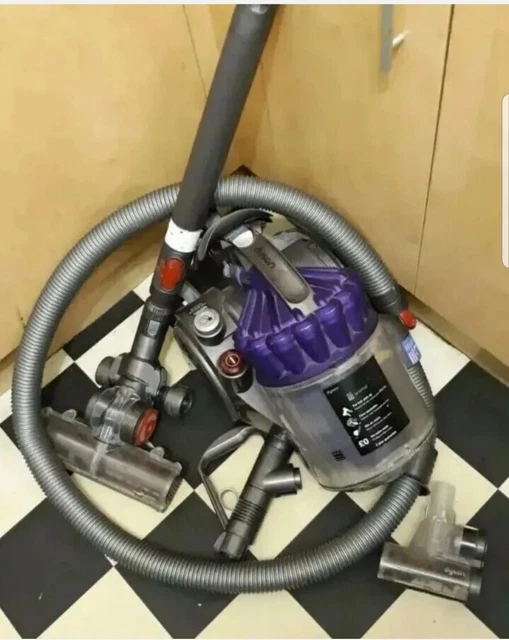 DYSON DC32 ANIMAL Pull Along Bagless Vacuum Cleaner Used Fully Working