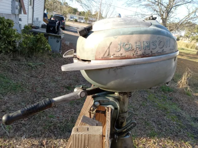 Vintage 1940's   Johnson Seahorse Outboard Motor Td-20 -  5 HP -POST WWII ENGINE