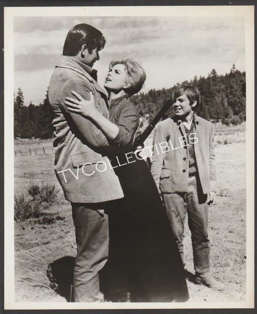 Photo~ The NIGHT OF THE GRIZZLY ~1966 ~Clint Walker ~Martha Hyer ~Kevin Brodie