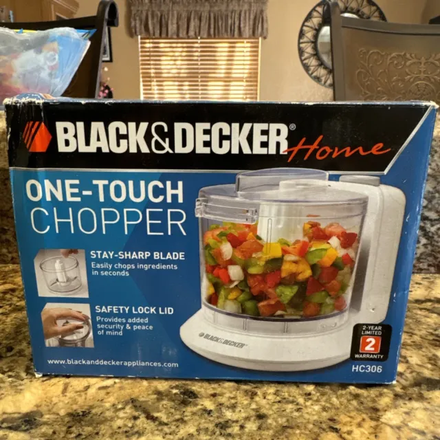 Black & Decker 1.5-Cup One-Touch Electric Chopper in White HC306