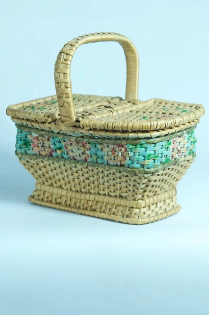 Petit Panier Miniature En Osier Tressé Pour Poupée – Vintage