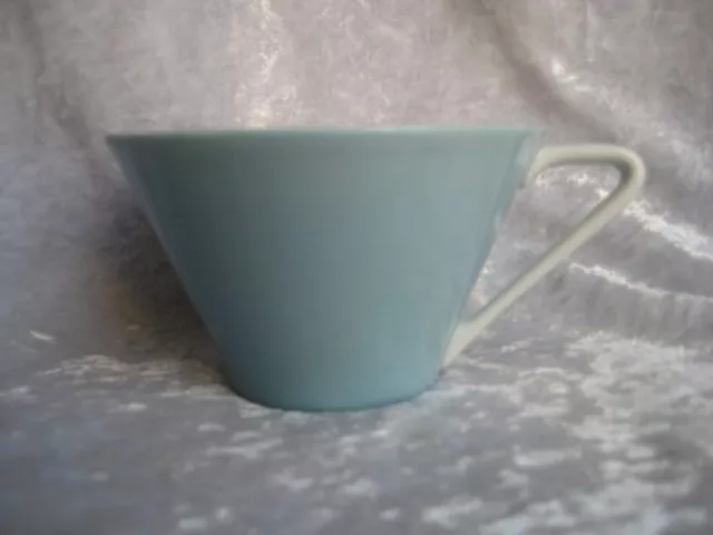 Lilien Porzellan DAISY Tasse Tee- / Kaffeetasse PASTELL BLAU 1tlg RAR + TOP