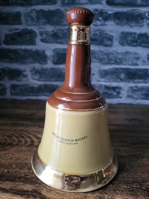 WADE BELLS OLD Scotch Whisky Bell Decanter 75Cl - Empty EUR 4,65 ...