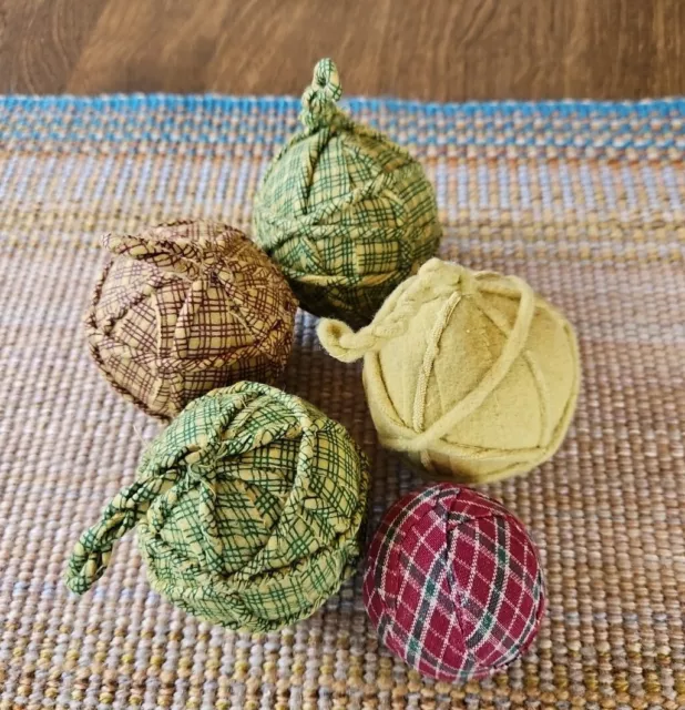 5 Primitive Style Rag Wrapped Fabric Balls Rustic Decor Farmhouse