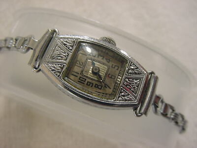 Vintage GOLD FD antique pre 1920 Art Deco Lady SENOROK ENGRAVED watch