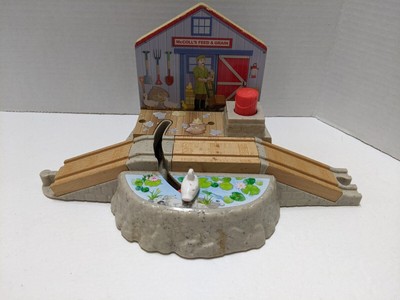Thomas & Friends Wooden Railway McColls Feed Grain Duck Pond Crossing Train Tank