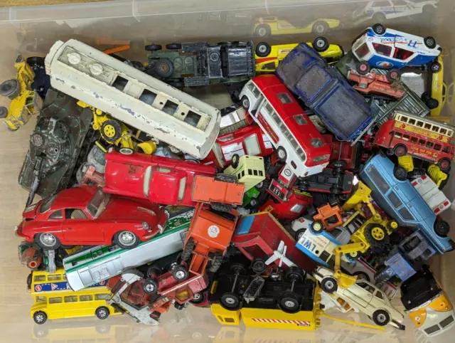 8kg Job Lot of Vintage Mixed Diecast/Plastic Model Cars Corgi / Dinky etc