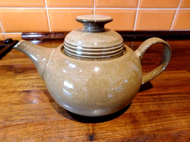 Denby Large Brown Pampas Teapot - Excellent