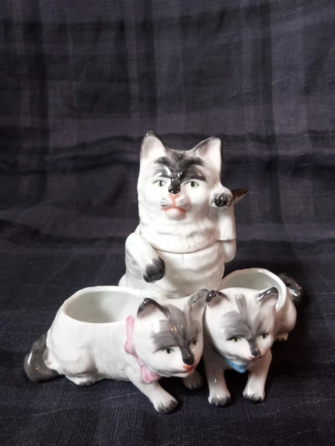 Salière Et Poivrière Anciennes - Chat Dans Un Panier - Porcelaine De France