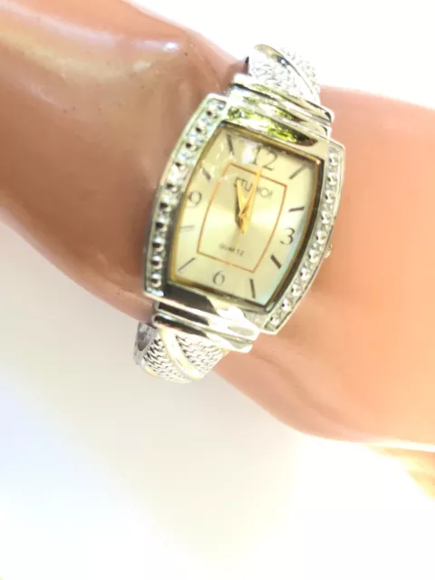 2 Stück Vintage Armbanduhr für Damen Spangenuhr Armreif Quarz gelbgold  Steinchen