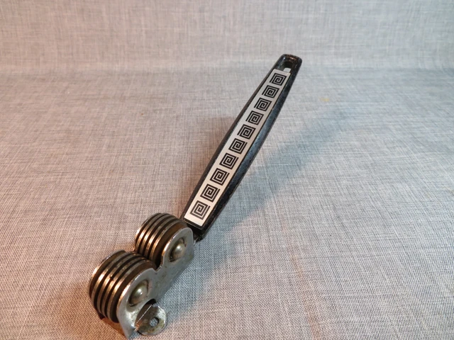 RARE EKCO GREEK KEY SQUARES Pattern Silver and Black Handle Knife Sharpener