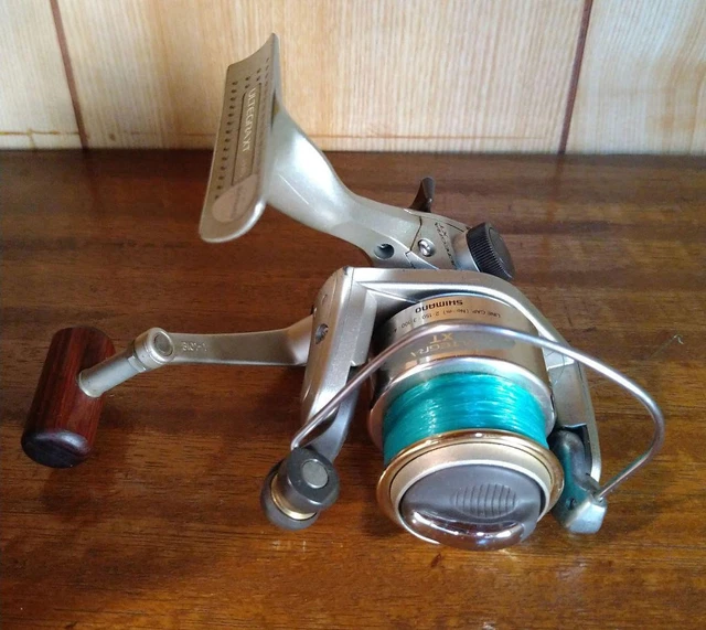 SHIMANO ULTEGRA XT 2000 Spinning Reel with Wooden Handle, Line