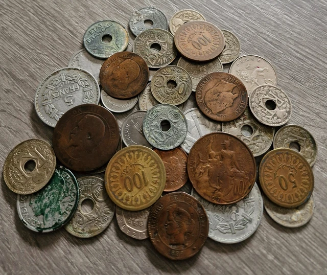 France. Lot de 27 médailles diverses