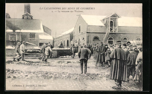 CPA Courrieres, Catastrophe des Mines, Remonte des Victimes