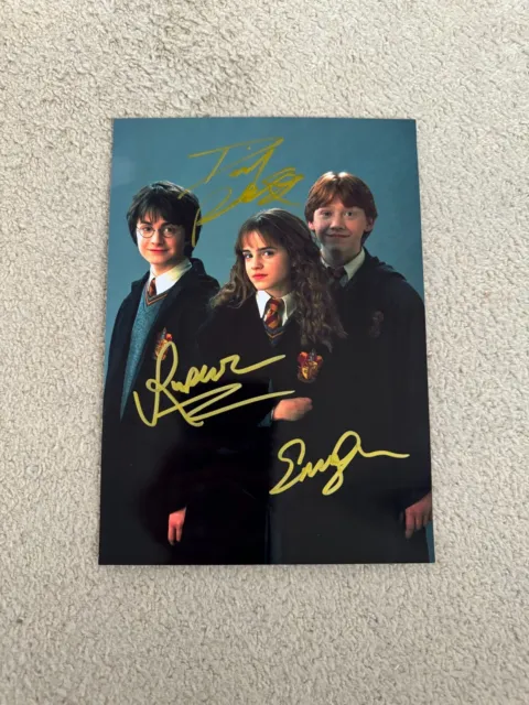 Daniel Radcliffe Watson Harry Potter Xmas signed autographed photo coa 6x8 inch