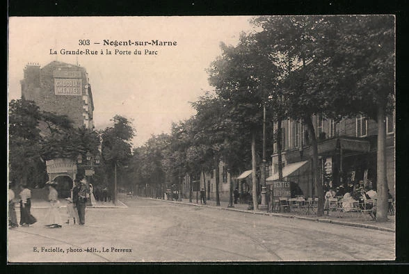 CPA Nogent-sur-Marne, La Grande-Rue à la Porte du Parc