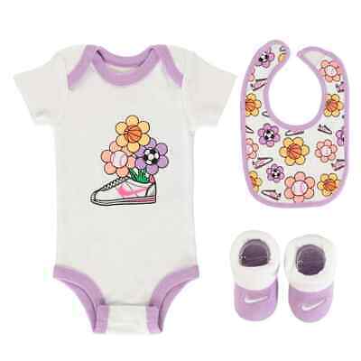 Nike Baby Set 3 Teilig Neugeborene 0-6, 6-12  Monate Weiß Lila Geschenk Mädchen