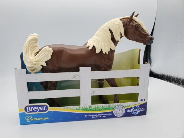 BREYER Paddock Paddock Pals Cinnamon [-]