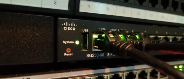 Cisco SG250-08HP - 8 Ports Fully Managed Ethernet Switch + Rack Mount