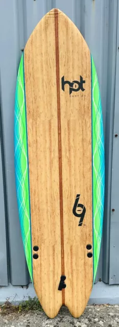 Foam surfboard second shop hand