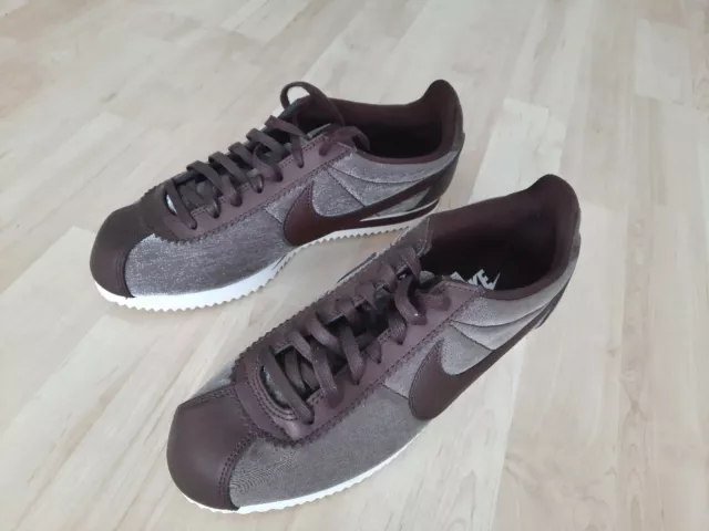 Nike Classic Cortez Premium Sneaker, Mahagoni/Silber, Gr. 39, neu!