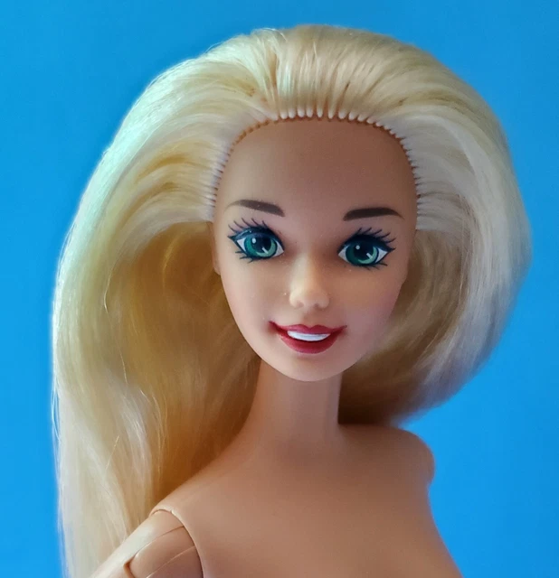 BARBIE Gorgeous LONG BLONDE HAIR Twists at Waist Bendable Leg Open Mouth Smile