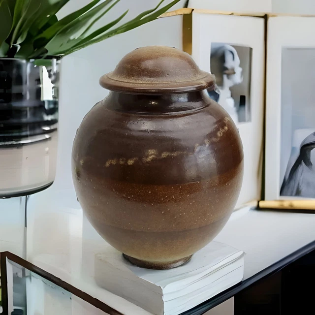 Vintage Chris Pat Shatsby Studio Art Pottery Neutral Brown Urn Ginger Jar Signed