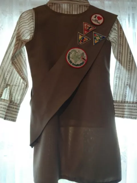 Vintage Early 80's Size 6 Girl Scout Brownie Uniform Jumper & Shirt sash patches 2