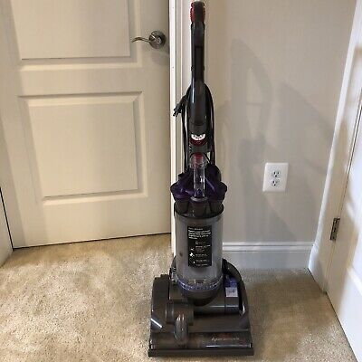 Dyson DC28 Vacuum Air Muscle Multi-Floor Bagless Cyclone Upright Purple Working