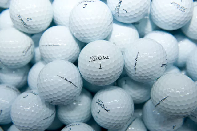 2 Dozen Titleist Pro V1 2020 Year Model Golf Balls AAA/Standard & B grade