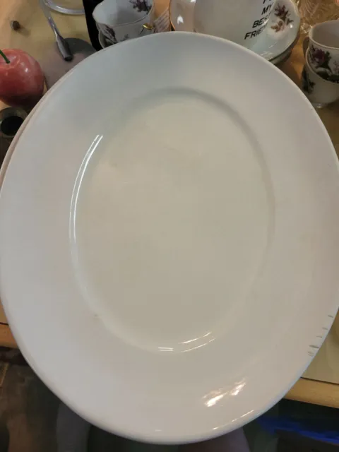 PETERMAN CO ITALIAN WHITE GLAZED POTTERY Oval Dinner Plates 10"×12" DD1