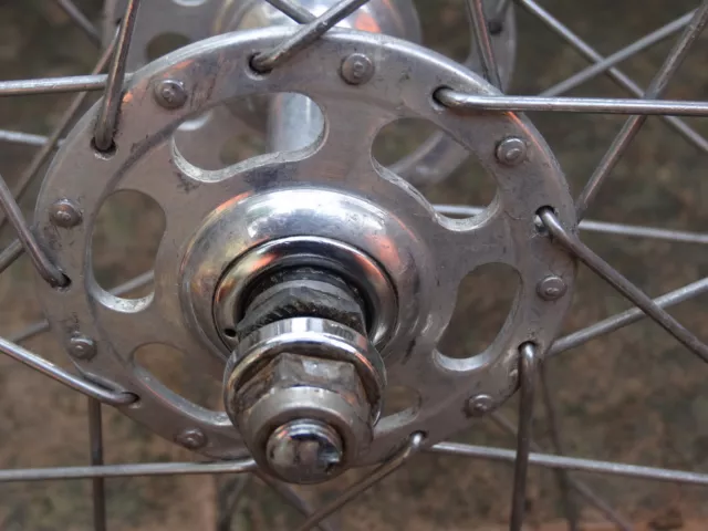 Vintage Complete front wheel pista hub Campagnolo Record rim Nisi.Colnago.Bianch