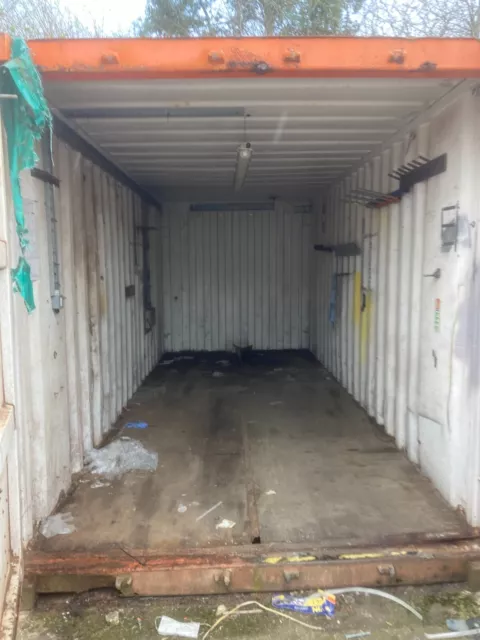 Used 20ft shipping container