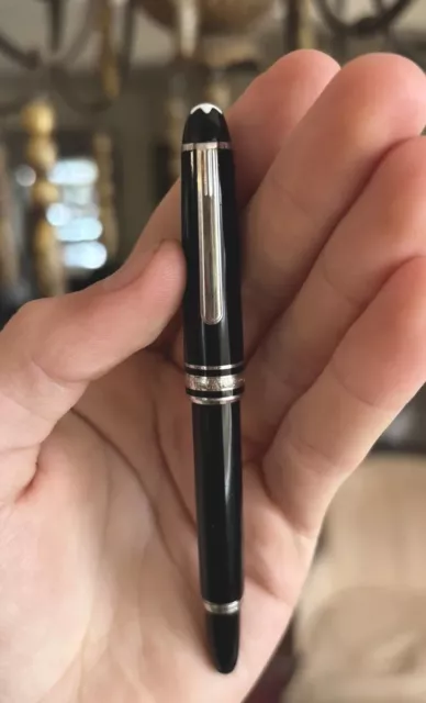Montblanc Meisterstück plume chopin classic Or Blanc.