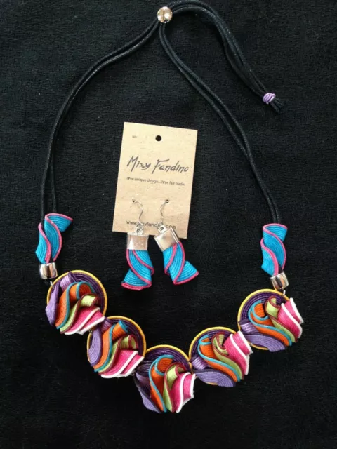 Fair Trade handmade  necklace and earrings from Colombia from Mixy Fandino