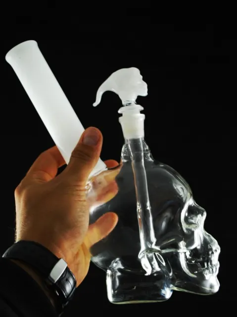 Glass Bong Skull Smoking Tobacco Borosilicate Glass Bong Hookah Water Pipe