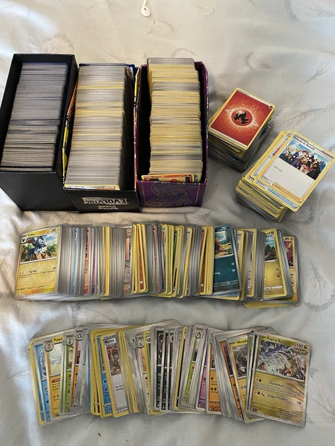 Pokemon TCG Bulk Bulk Lot Of 1000 Pokemon Cards - Includes Holos, Reverse  Holos & 3 Ultra/V/GX Mixed Pokemon Cards Holo Reverse Holo