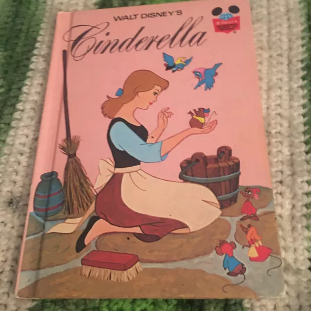 Vintage Walt Disney Childrens Book Cinderella 1974