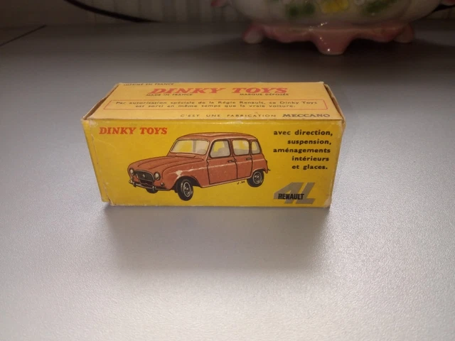 DINKY TOYS RENAULT 4L N°518 + BOITE D'ORIGINE MADE IN FRANCE
