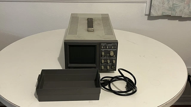Spectrum analyzer Tektronics 1705 A
