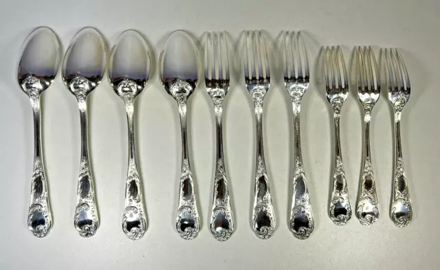 RESTE DE MÉNAGÈRE 3+3 FOURCHETTES ET 4 CUILLÈRES EN MÉTAL ARGENTÉ XXème