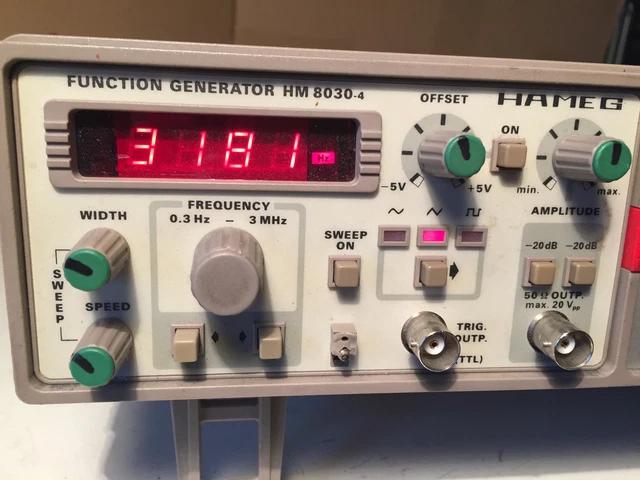 Hameg  HM-8030- 4 Funktions-GENERATOR 0,3 Hz - 3 MHz PLUG-IN