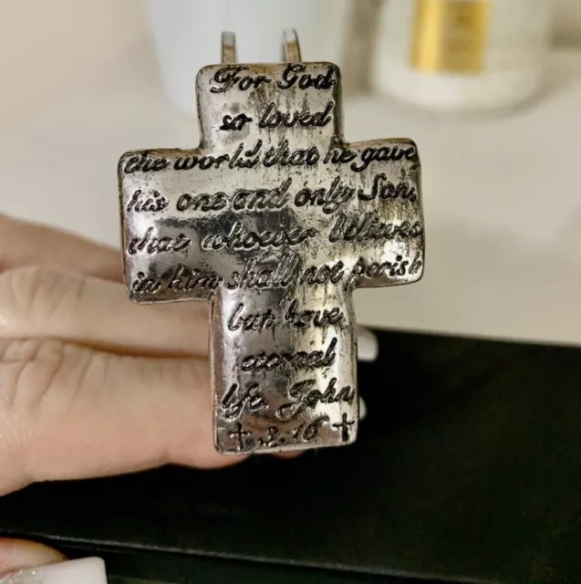 Cross bangle with John 3:16 engraved