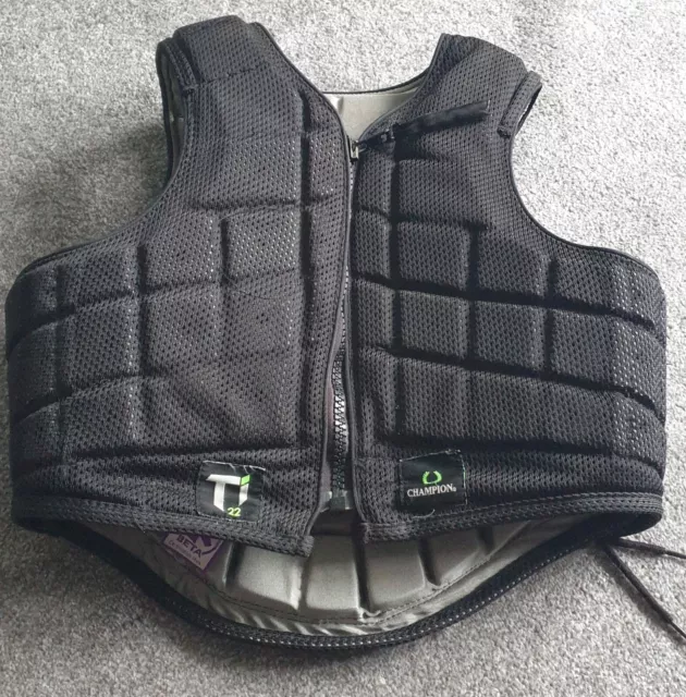 CHAMPION Ti22 BODY PROTECTOR MEDIUM CHILD SHORT BACK 2009