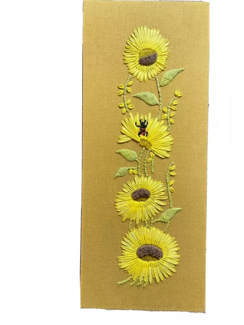 De colección 1960/70 Boho Art aguja de pared girasol y insecto dama. ( 1347)