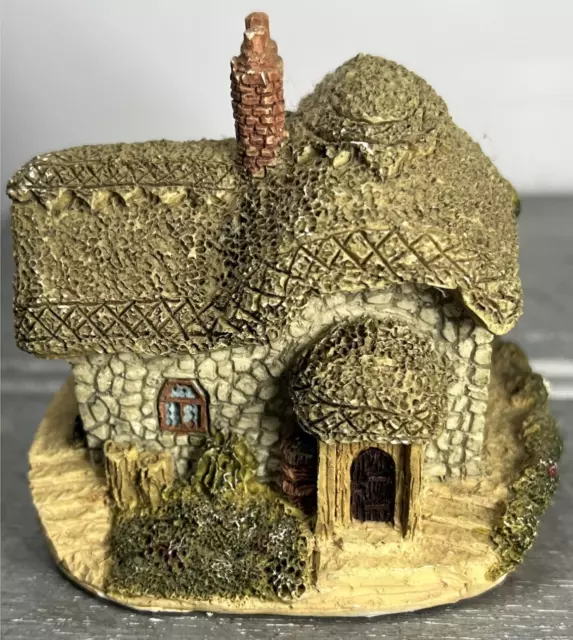 House Cottage Vintage Collectable Figurine Display