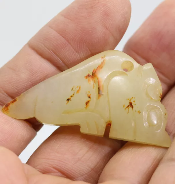 Collection ,-carved Chinese HeTian white jade beast amulet pendant D605