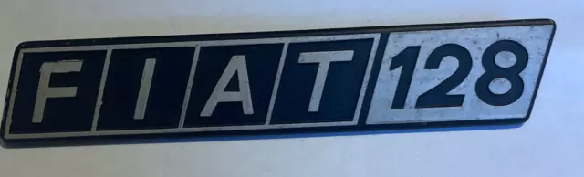 FIAT 128 sigle embleme logo insigne monogramme de carrosserie en aluminium 1