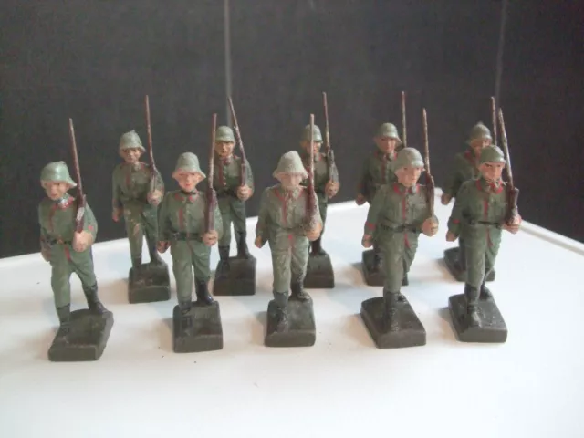 Lineol Soldaten, Kolonne mit 10 Marschierern ( 002 )