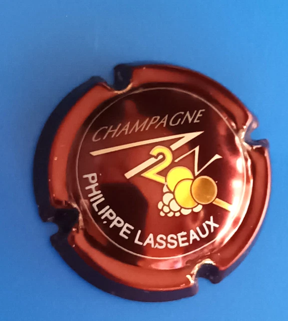 capsule de champagne AN 2000 PERSO P. LASSEAUX  sur 615  RARE